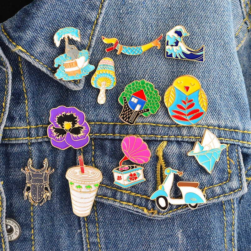 

Cartoon Compilation Tree house Icebirg wave bird elephant Motorcycle Brooch Pin Denim Jacket Badge Jewelry Gift Surprise for Kid