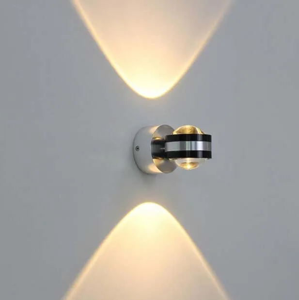 minimalist wall light