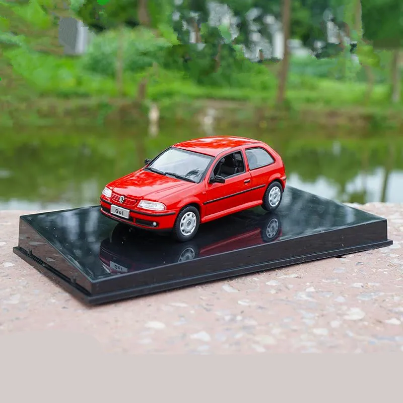 Игрушечная машинка из сплава 1:43 GOL VW имитирующая модель автомобиля литая под