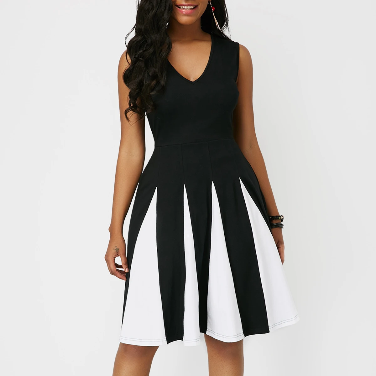 Summer Dress Women Casual Plus Size Slim Black White Patchwork Color Dresses Elegant Sexy V Neck A Line Party Dress 5XL