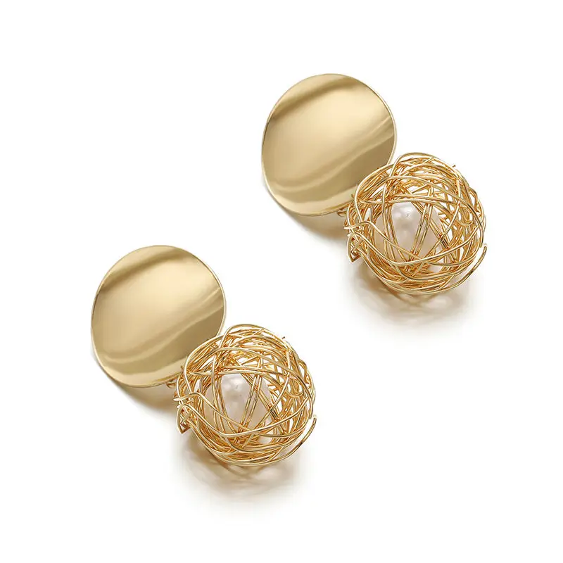 

New Fashion Stud Earrings For Women Golden Color Round Ball Geometric Earrings For Party Wedding Gift Earrings Jewelry Wholesale