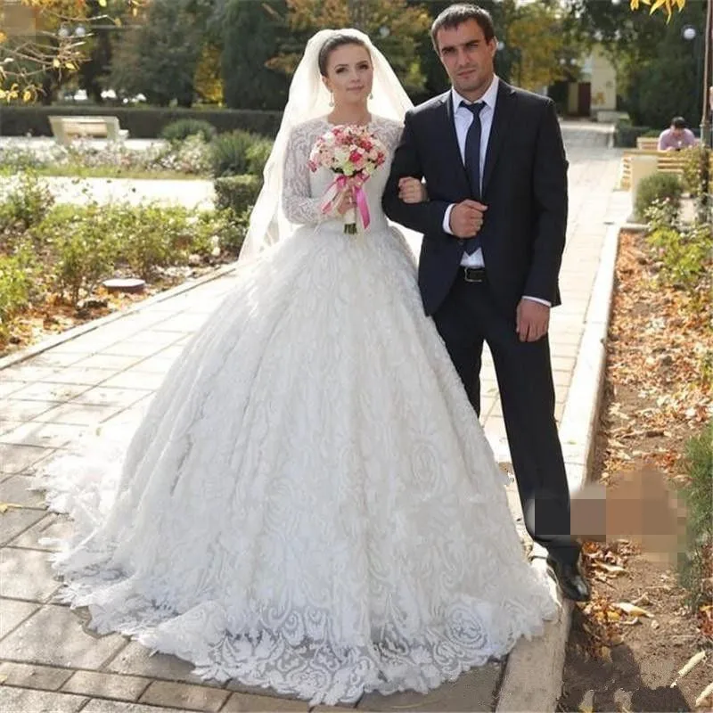 modest-long-sleeve-saudi-arabic-wedding-dresses-open-back-jewel-neck-lace-appliqued-cathedral-train-country-bridal-gowns (1)_副本