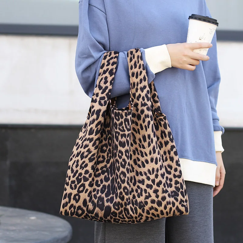 

Canvas Handbags Spring Summer Yellow White Color Leopard Pattern Double Handles High Capacity Handbag All Match Shopping Bags
