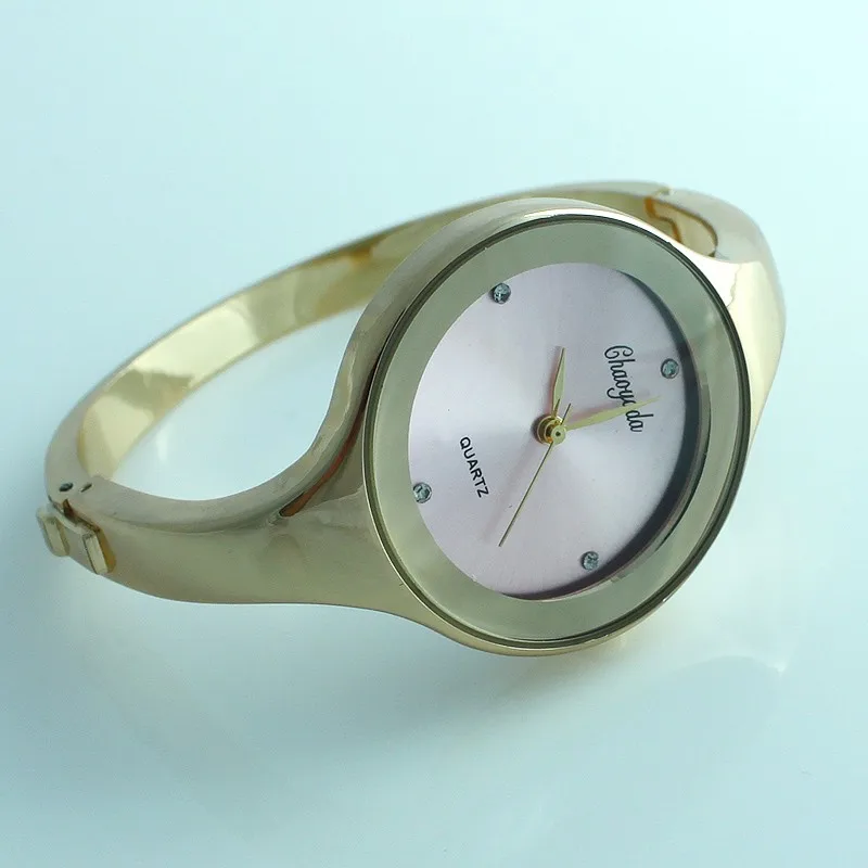 Женские часы с манжетами, модные повседневные Круглые Женские часы с браслетом для девушек, золотые часы из нержавеющей стали, кварцевые наручные часы D1