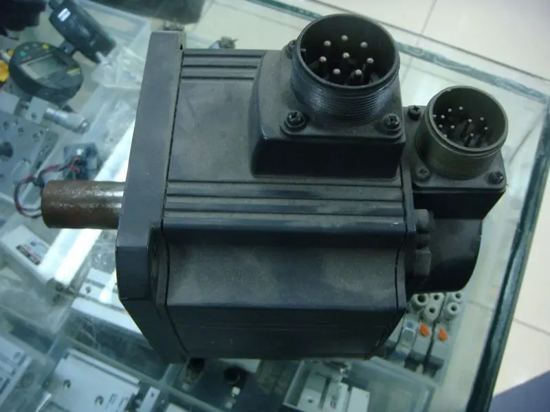

[SA] Positive! - motor HC-SFS102K HC-SFS102 function in good condition