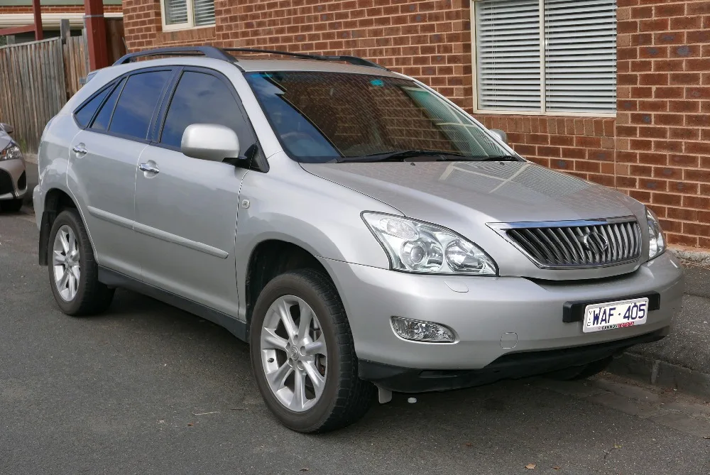 2007_Lexus_RX_350_(GSU35R_MY07)_Sports_Luxury_wagon_(2015-11-13)_01 