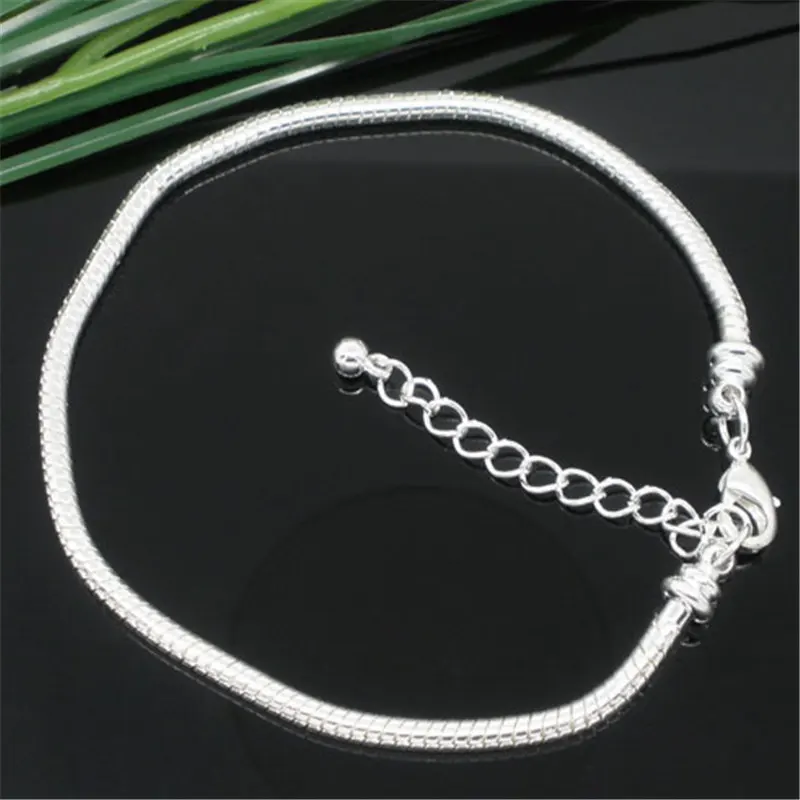 

DoreenBeads Free Shipping! 4 SP Snake Chain Bracelets Fit European Charm Bead 20cm (B05131)