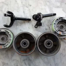 Четыре колеса Левый и правый 88/110 мм спереди мотоциклетные тормозная колодка барабана концентратор