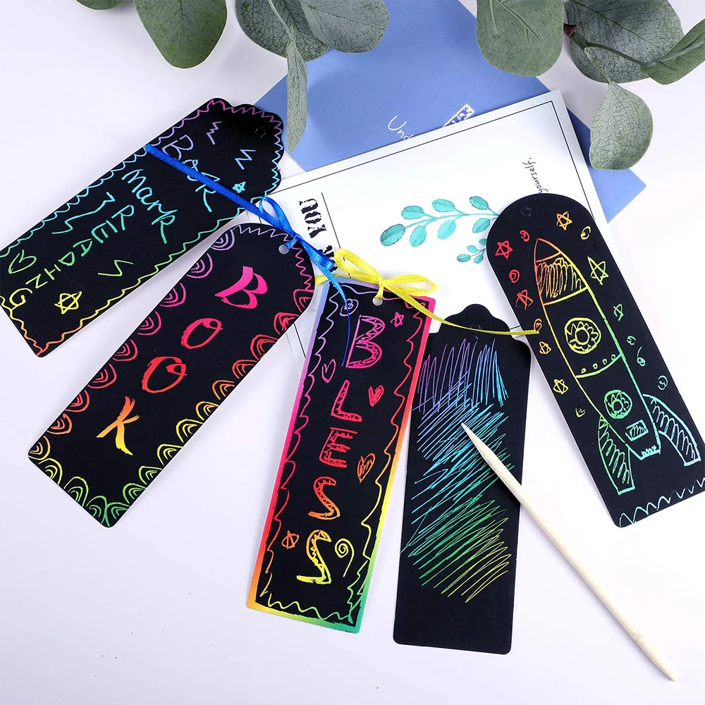 

2019 NEW Custom Children's Drawing Bookmarks Creative DIY Scratch Craft Painting Cards Hand-painted with Pen and Colored Ropes