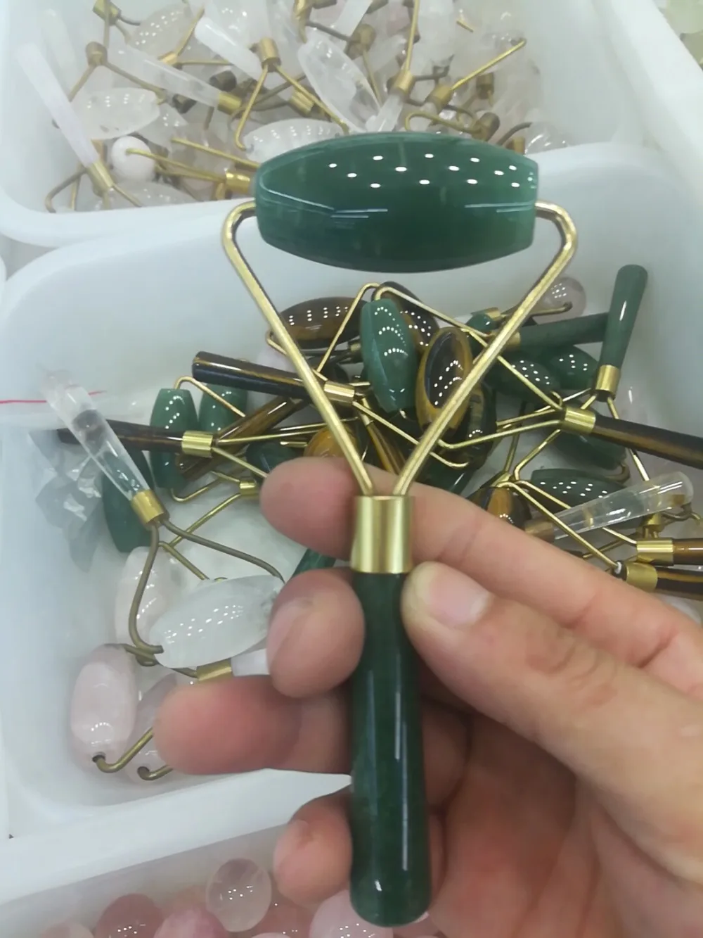 Natural crystal beauty massage stick poinin Stones from Home & Garden