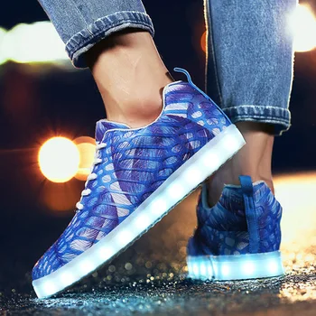 

Men casual shoes sneaker men shoes zapatos de hombre chaussure homme sport shoes LED lighted PU skateboarding shoes size 35-44
