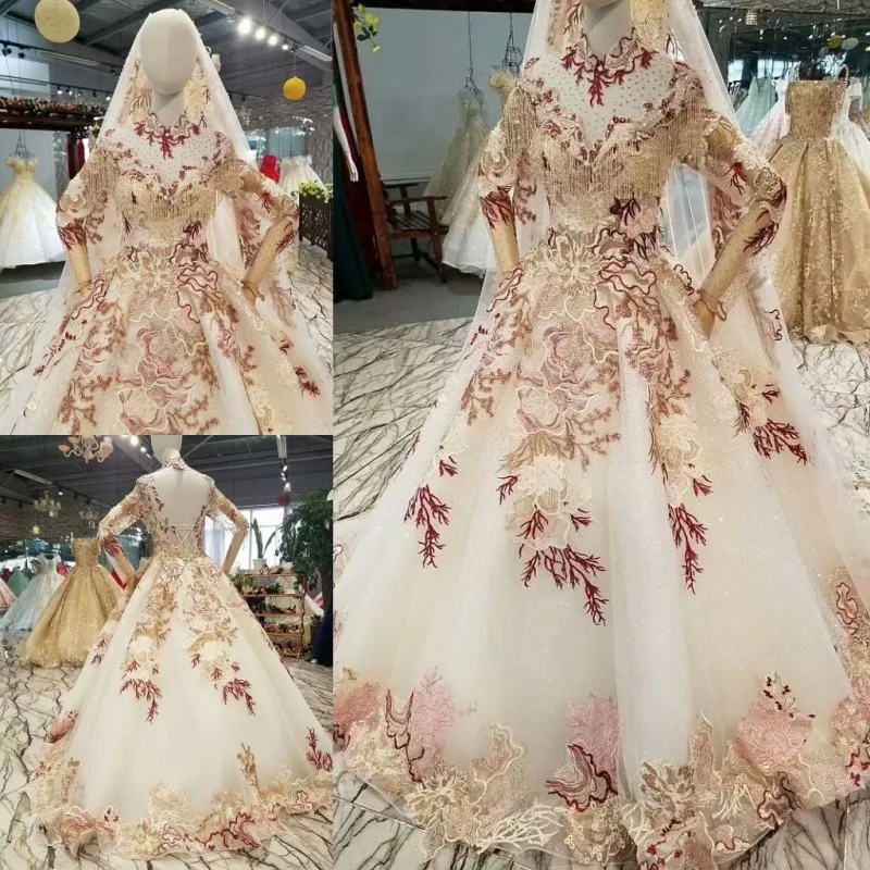 2018 Exotic Wedding Dresses O Neck Long Sleeve Appliqued Fluffy Ball
