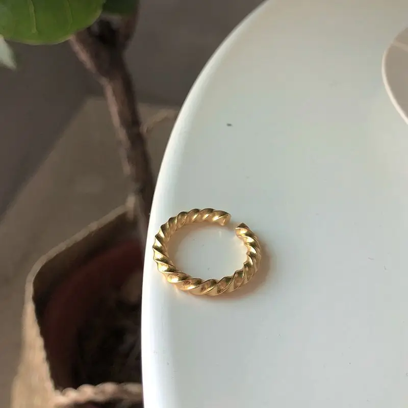 Silvology 925 серебро обратные витые кольца золото минималистическая элегантная текстура новые кольца для женщин модные ювелирные изделия