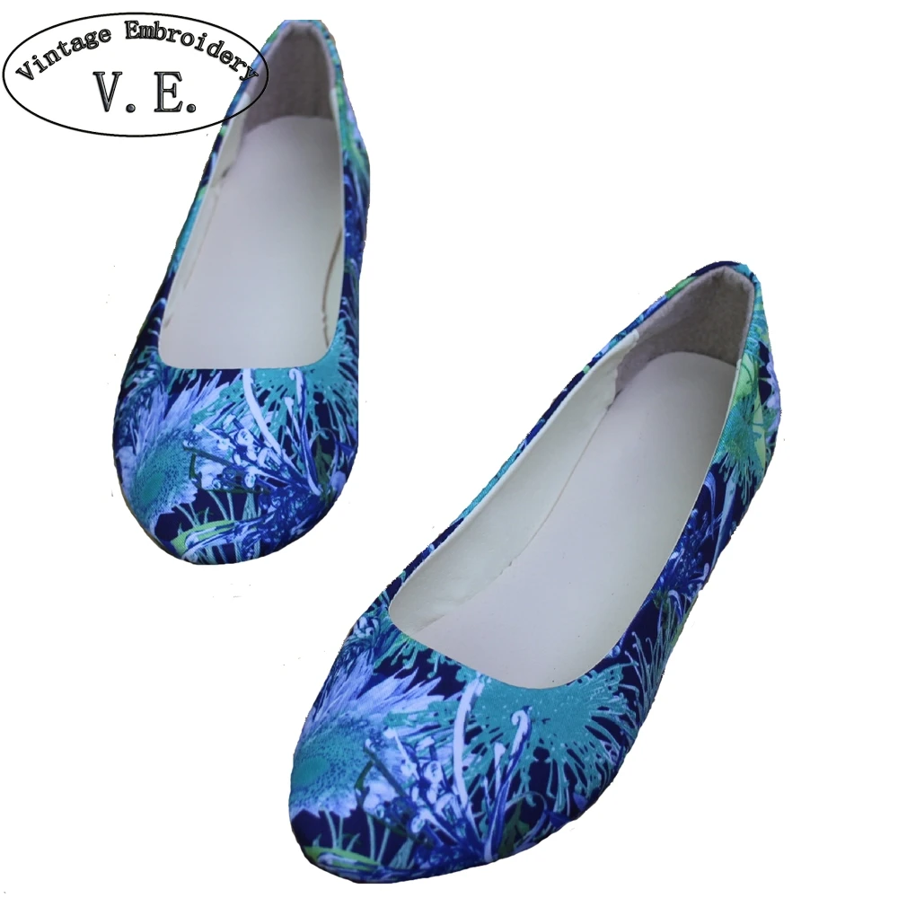 

2018 New Spring Summer Shoes Woman Flower Print Flats Womens Loafers Ladies Shoes Zapatos Mujer Plus Size 42
