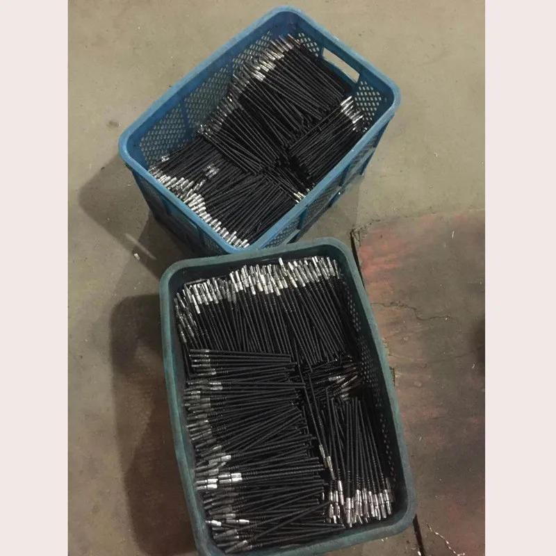 3145132368_1548396117