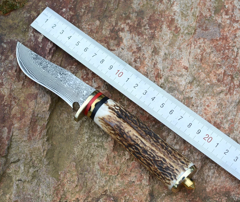 

Voltron Damascus steel knife outdoor high hardness manual straight sharp portable hunting knife antler gift knife
