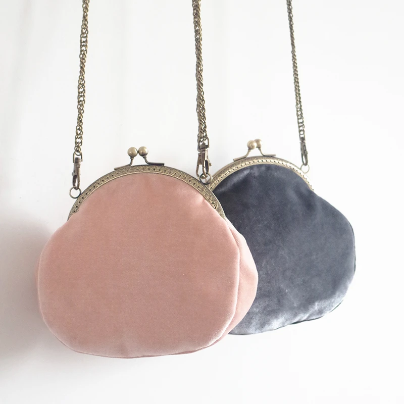 النساء المخملية صغيرة Shouder على إطارات للحقيبة خمر ريترو شيك المشبك الكلاسيكية مساء Crossbody حقيبة الهاتف المحمول كيس مزموم مع سلسلة النساء المخملية صغيرة Shouder على إطارات للحقيبة خمر ريترو شيك المشبك الكلاسيكية مساء Crossbody حقيبة الهاتف المحمول كيس مزموم مع سلسلة