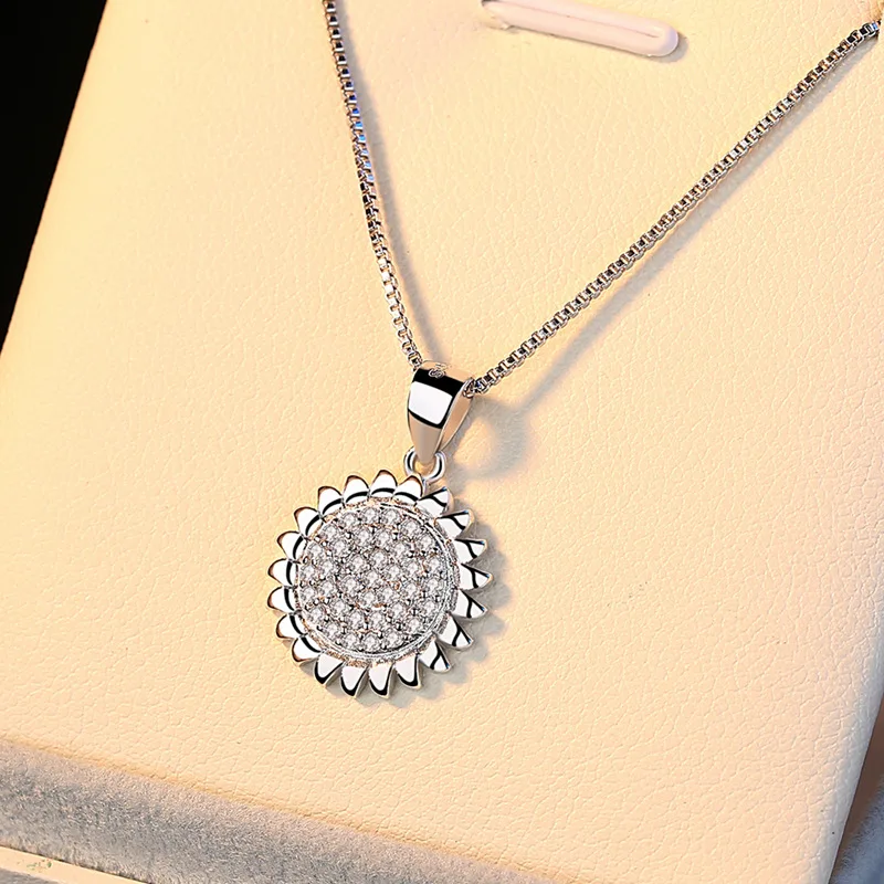 

Korean Style Women Sun flower Simple Short Paragraph Pendant Necklace Silver Natural Stone Jewelry For Student Girlfriends