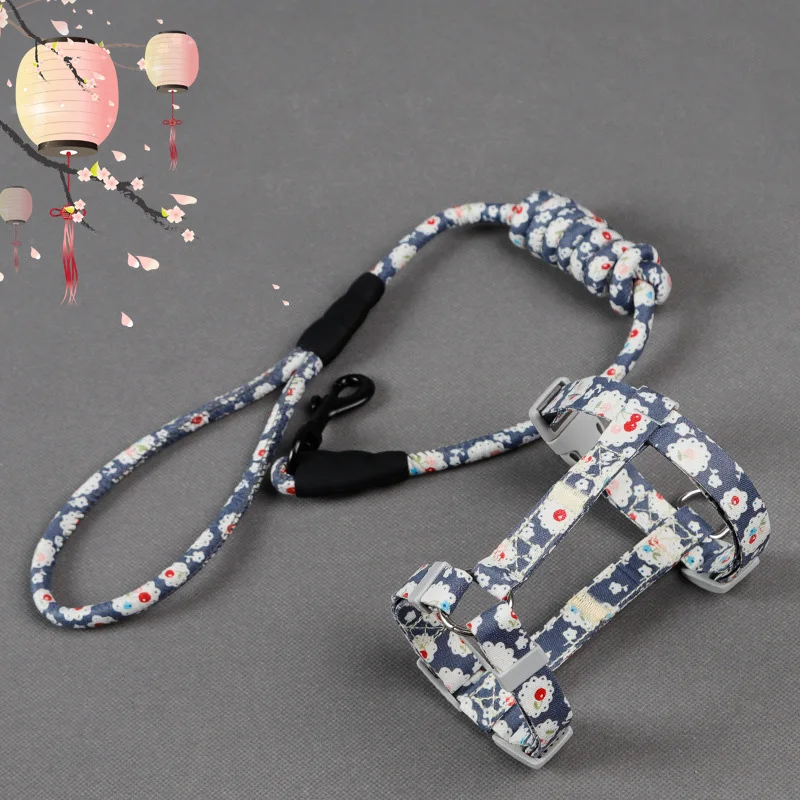 

Japanese Style Cat Puppy Dog Harness and Leash Set Sakura Printed Escape Proof Cat Harness for Walking Cats and Small Puppy Dogs