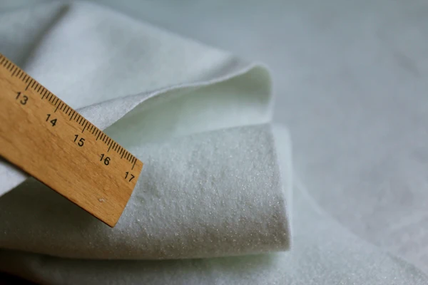 Клейкая хлопчатобумажная ткань ватин наполнитель лоскутное стеганое ремесло DIY проекты Подкладка/Прокладочные легко гладить на Широкий 90 см