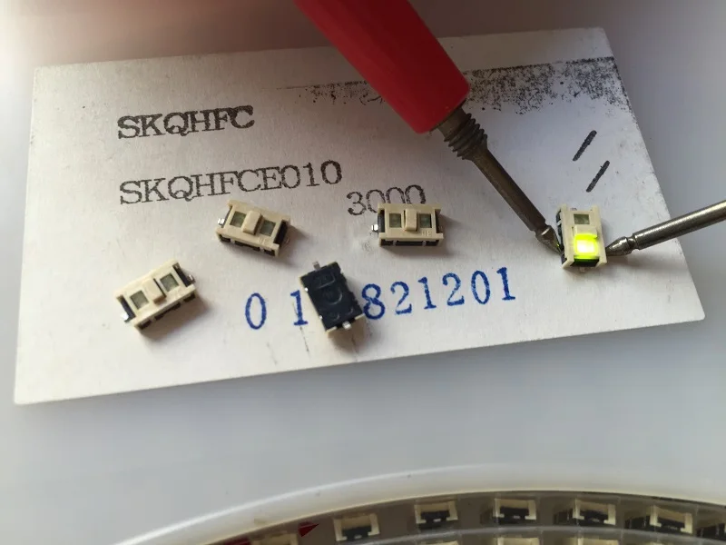 Оригинальный новый 100% SKQHFCE010 двухцветный зеленый сенсорный переключатель с