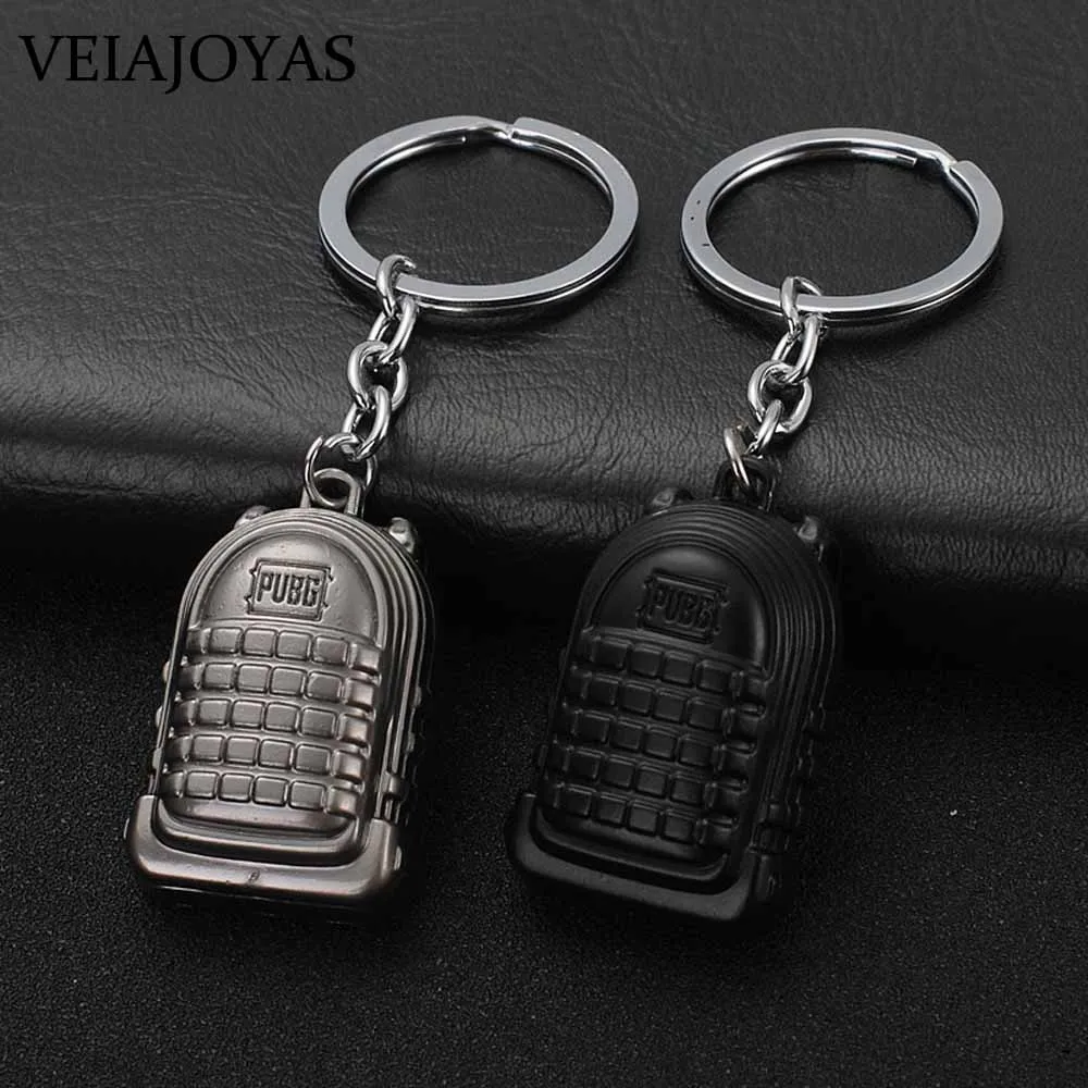 10 unids/lote PUBG serie arma Rifle AKM modelo llaveros casco mochila encanto llaveros chaveiro sleutelhanger venta al por mayor