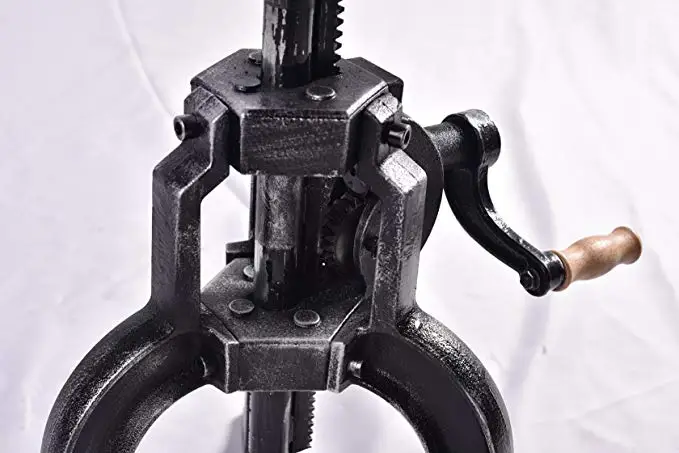 Chair American Antique Industrial DIY Crank Bar Stool Cast Iron Three-Legged PU Seat Surface Adjustable Swivel Bar Chairs Chair American Antique Industrial DIY Crank Bar Stool Cast Iron Three-Legged PU Seat Surface Adjustable Swivel Bar Chairs