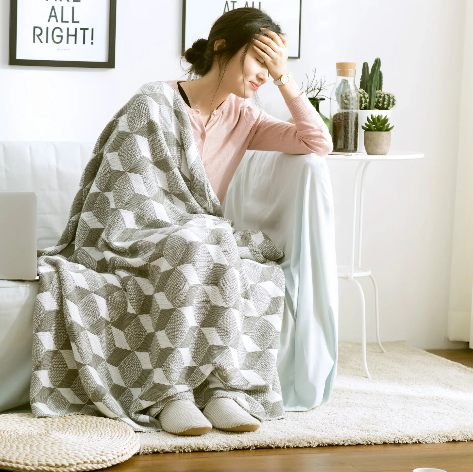 

Adult Child Single Blanket Summer Coral Velvet Air Conditioning Blanket Bedding Article Small Blanket