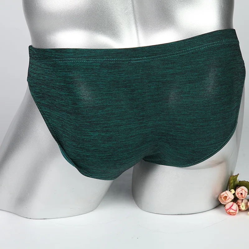 9531864674_692561676