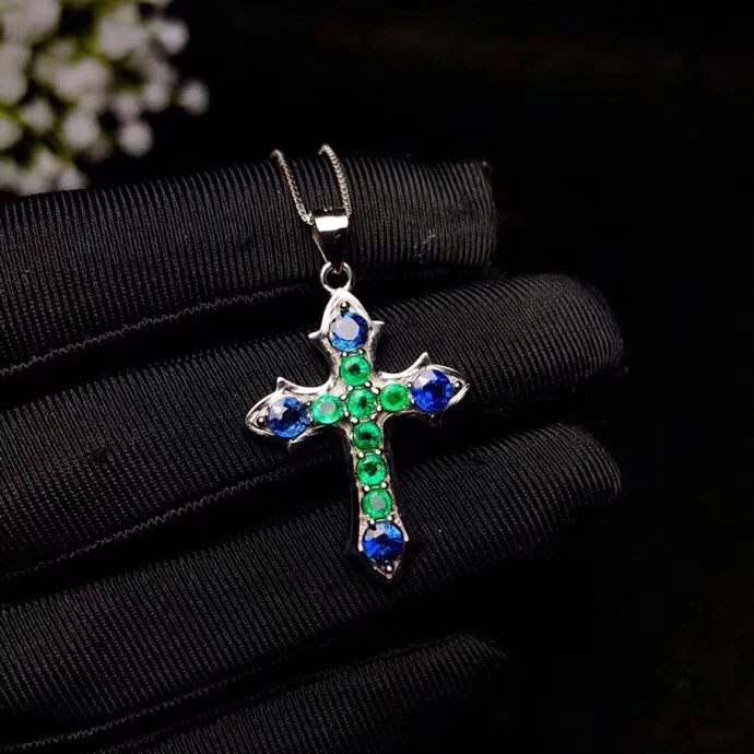Pendentif croix émeraude naturelle colliers pendentif saphir naturel S925 argent rétro personnalité