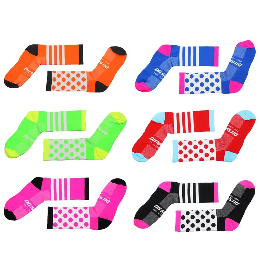 

Wear - resistant Sports Socks for Sports and Cycling (Patterns on the Left and the Right Socks are Different)