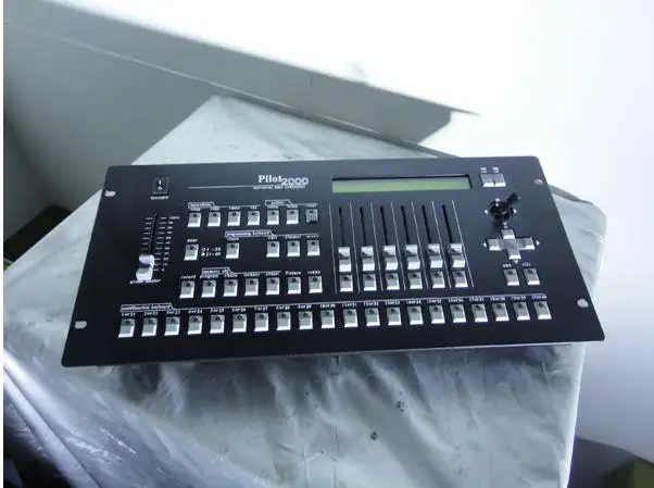 Pilot 2000 controller (2)