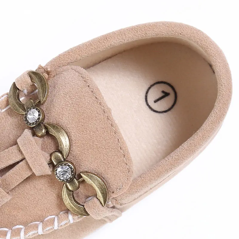 WONBO/Модные Повседневные Симпатичные лоферы с бахромой для маленьких мальчиков и девочек; Bebe обувь для новорожденных; однотонная весенне-Осенняя обувь для детей