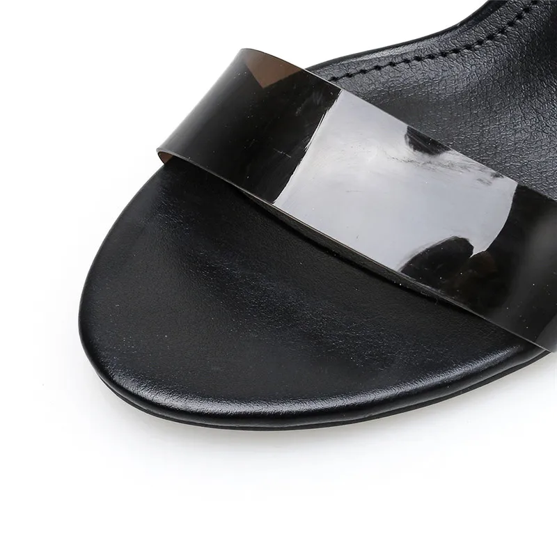 3F8A7119