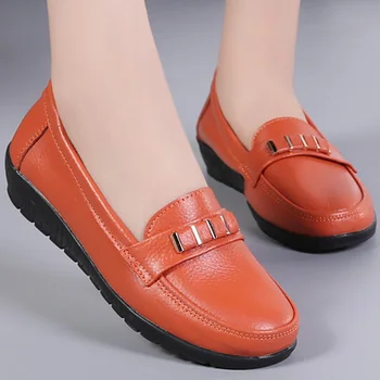 

Slip-on Shoes for Women Flats Big Size 41-44 Genuine Leather Metal Decoration Round Toe Boat Shoes Ladies Office Rubber