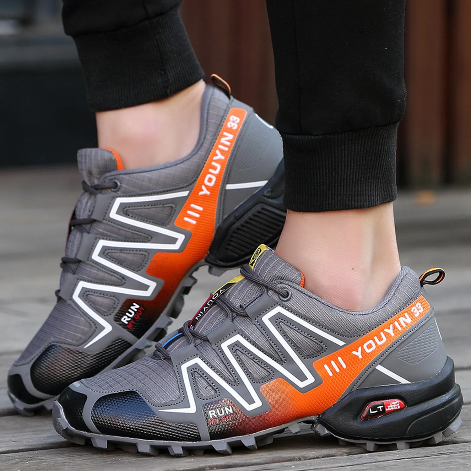 

2019 large size outdoor men's breathable hiking boots mesh sports men's travel boots