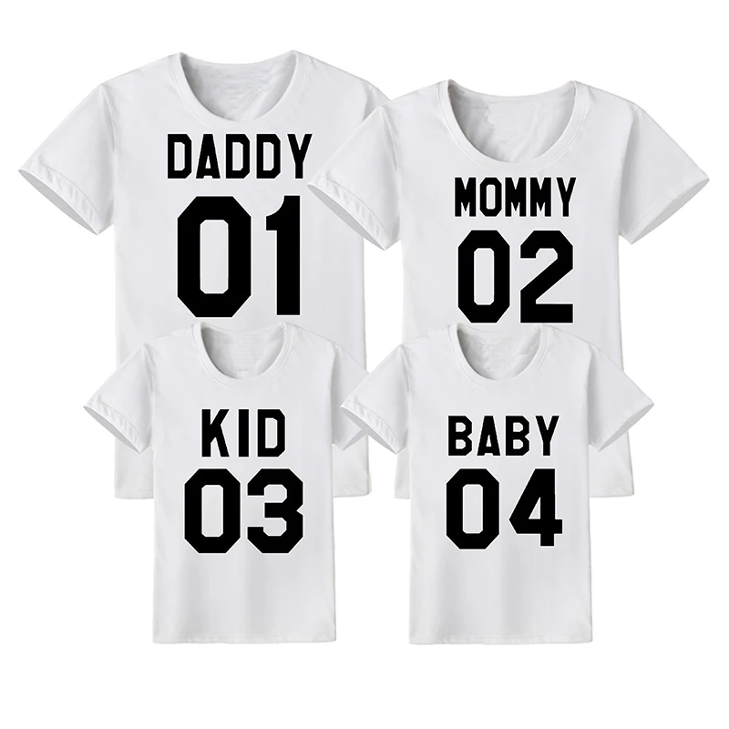 

2019 Family Matching Clothes DADDY 01 MOMMY 02 KID 03 BABY 04 Family Matching Outfits Mother Father Baby Fashion Letter T-Shirts