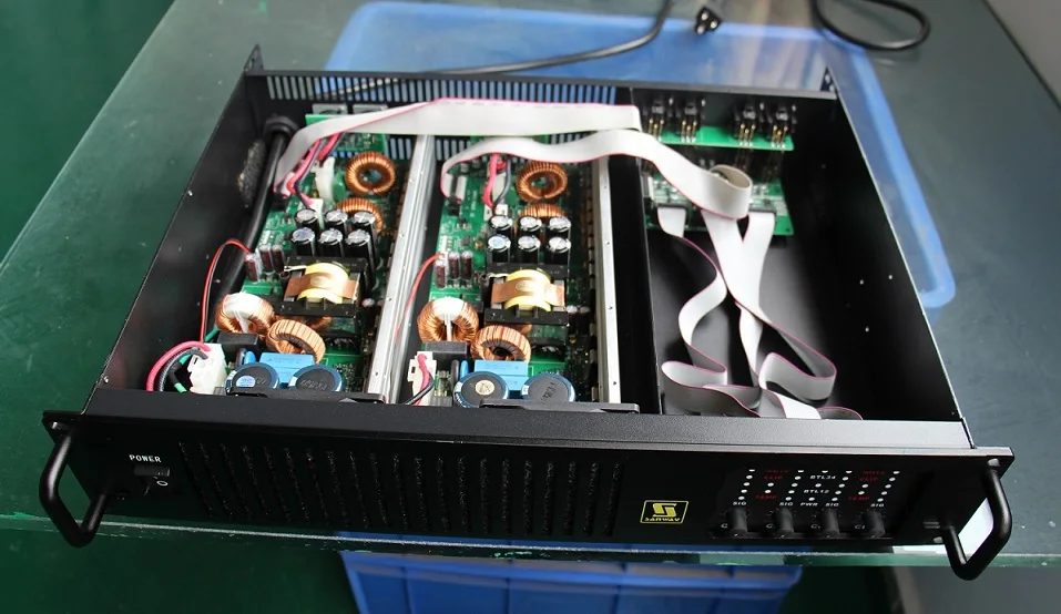 DA5004 inside