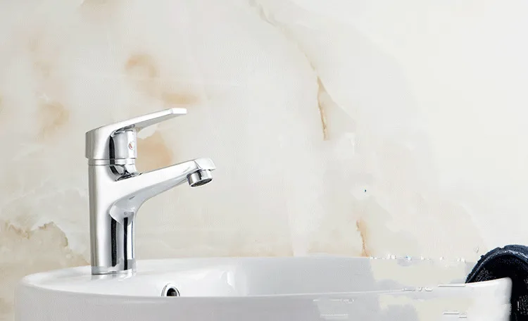 صنبور الحمام الغرور المصارف خلاط صنبور الباردة والساخنة مياه الحنفية