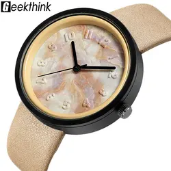 GEEKTHINK Лидирующий бренд модные женские часы кожаные женские кварцевые часы Для женщин тонкий Повседневное ремешок Reloj Mujer резьба набора