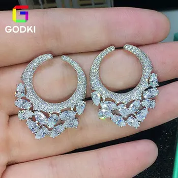 

Fine Handcraft Full Pave Circle Curved Luxury AAA Cubic Zirconia Engagement Earring Studs