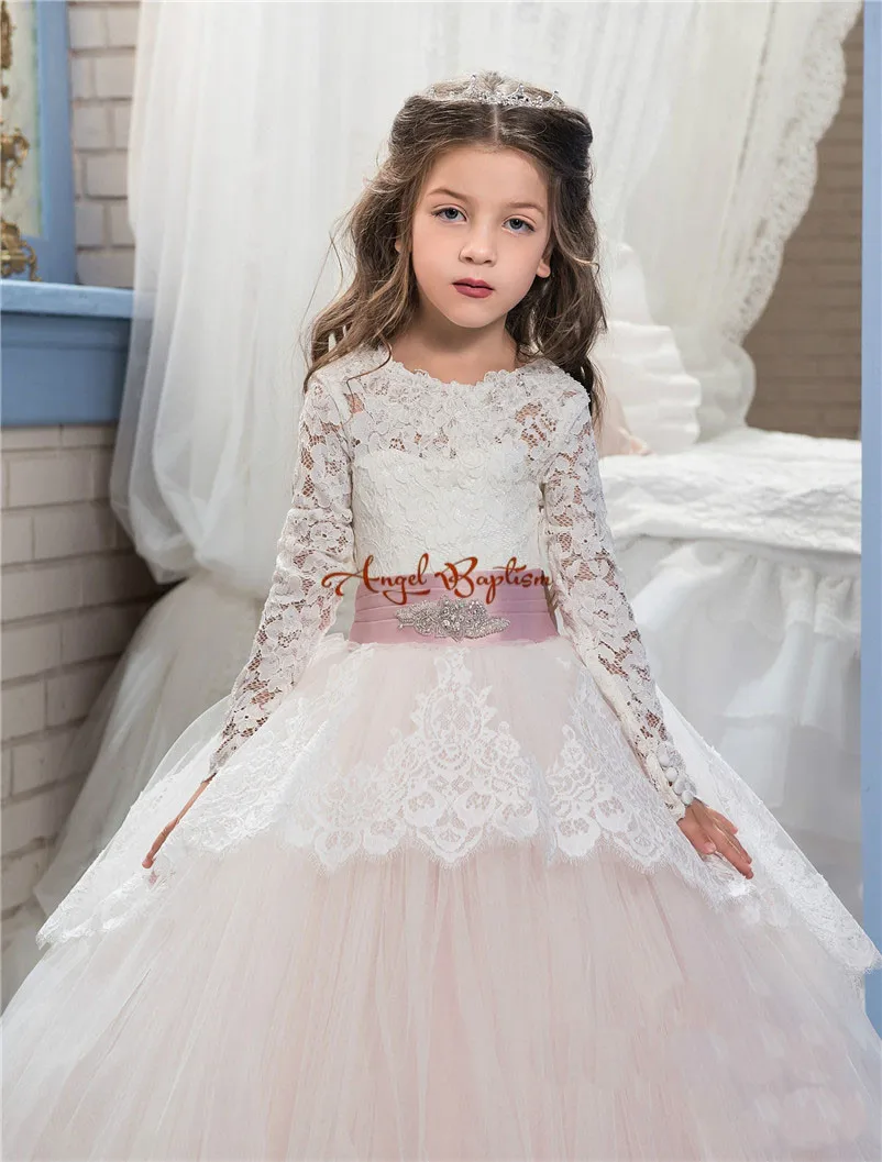 2017 Lace Flower Girl Dresses for Wedding Blush Pink Long Sleeves Ball Gown Princess First Communion Dress Child Party Wear gown