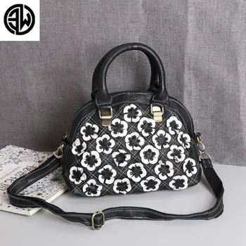 

2018 New Women's Genuine Genuine cow leather Handbags European and Americans Style Stitching Flower Color Shell Shoulder Bags