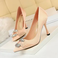Mulheres Festa Elegante Stain Cristal Fivela 10 CENTÍMETROS Finos Saltos Altos Sapatos de Casamento Senhoras Primavera/Outono Slip-On dedo apontado Bombas de Sapatos