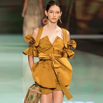 

European and American famous walking show style spring and summer suspension belt with one word collar and short sleeve lace jac