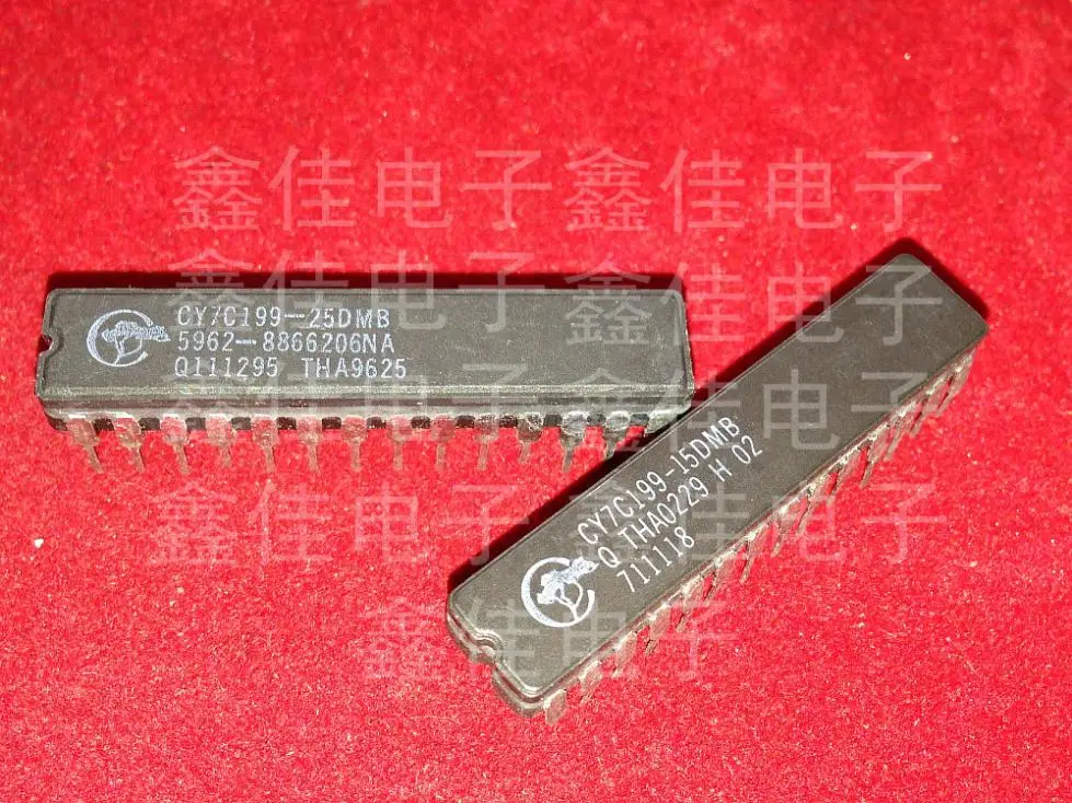 

CY7C199-15DMB