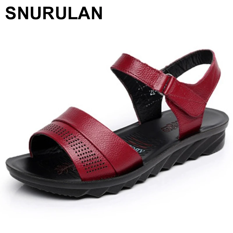 

SNURULAN Summer Beach Shoes Ladies Fashion Leather Flat Sandals Women Casual Comfortable Sandals elderly Soft bottom sandalsE628
