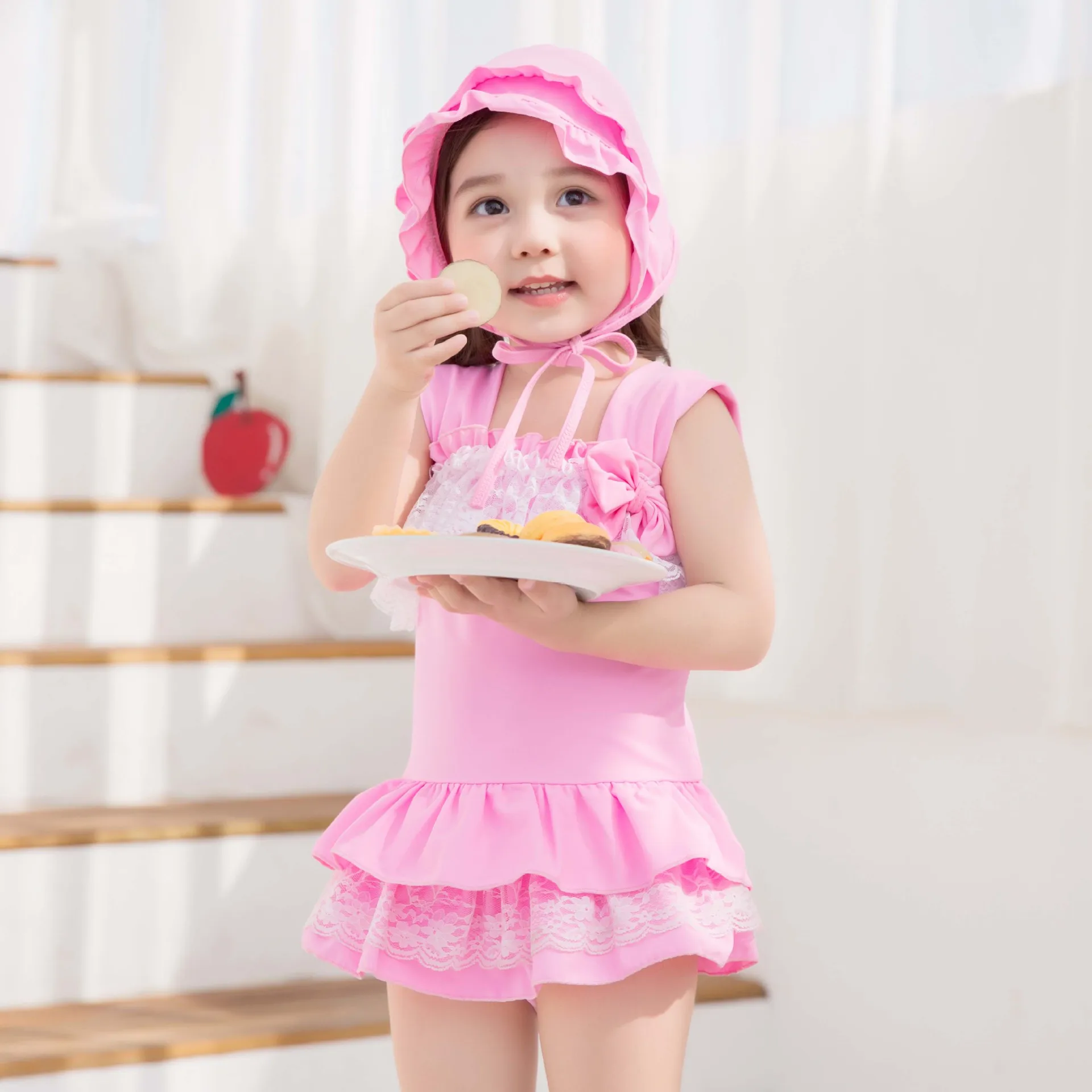 2019 New cute kids swimsuits baby girls bikini swimwear lovely lace two