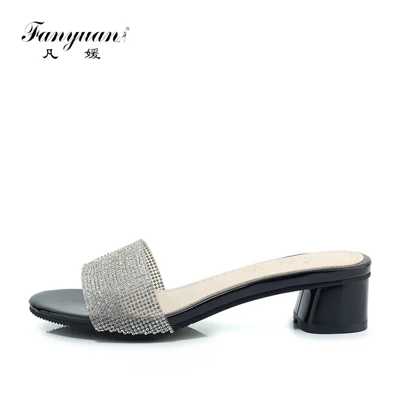 

Fanyuan Fashion crystal Mixed Colors Low Heels Summer Shallow Slides Black Outside Peep Toe Ladies Slippers Women Shoes