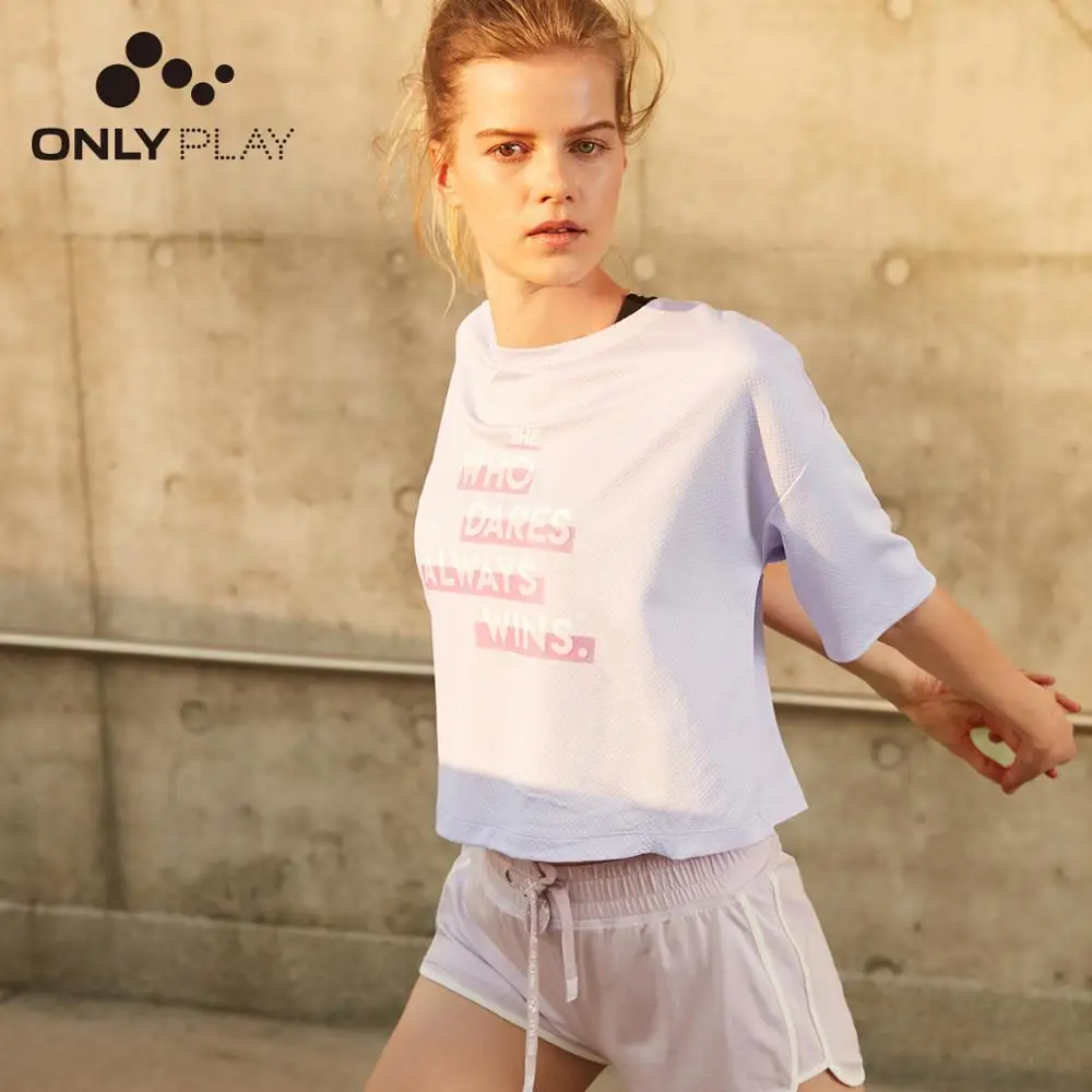 ONLY PLAY Женская летняя футболка свободного кроя с буквенным принтом и рукавами до локтя | 119201528